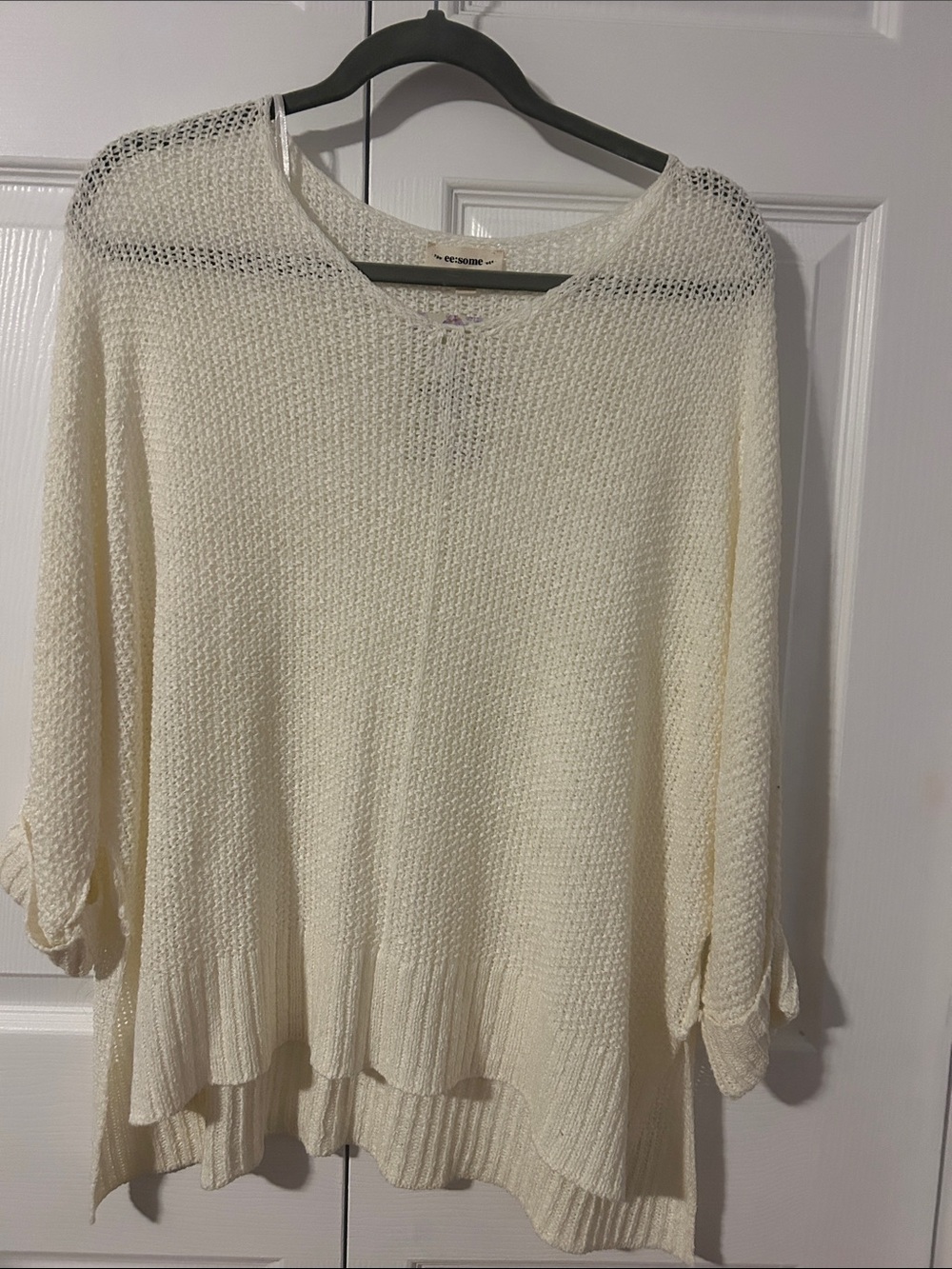 NWT Women’s M/L Cream Lightweight Knit Sweater - Casual Layering Pullover